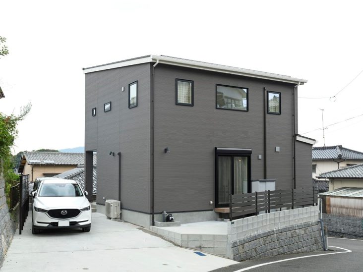 北九州市小倉南区「洗濯動線につながるファミリークローゼットがある家」