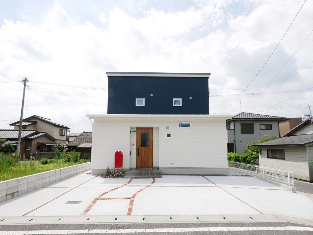 北九州市小倉南区「カフェ風カントリースタイルの家」の外観写真