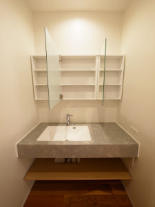 北九州市小倉北区「25坪でも狭くない！4人家族の高性能住宅」のたっぷり洗面収納