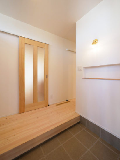 遠賀郡「大きな吹き抜けと家事ラク動線のある家」