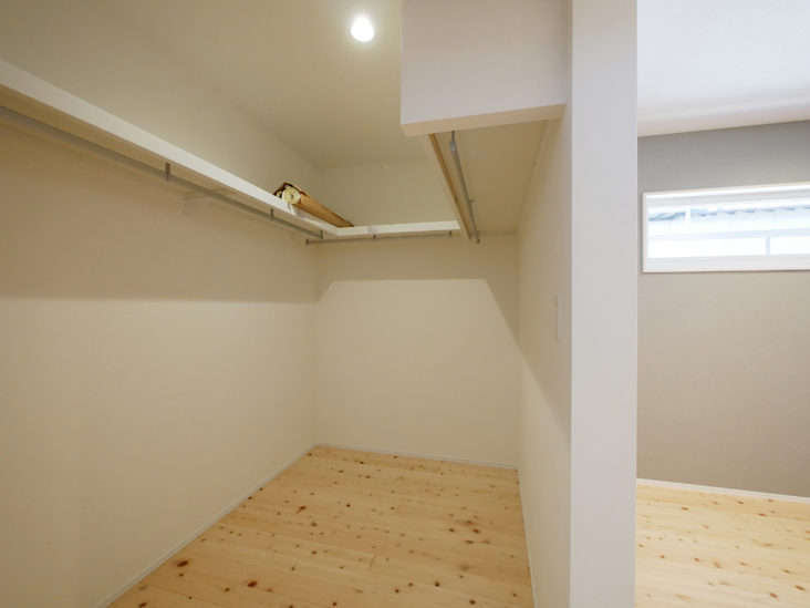 遠賀郡「大きな吹き抜けと家事ラク動線のある家」