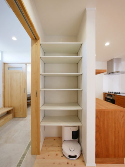 遠賀郡「大きな吹き抜けと家事ラク動線のある家」