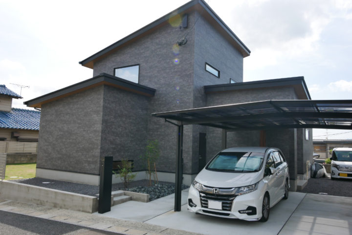 遠賀郡「大きな吹き抜けと家事ラク動線のある家」