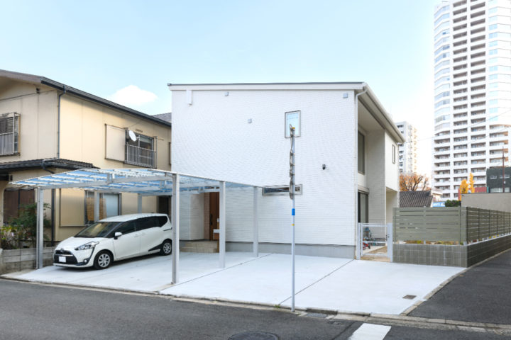 北九州市小倉北区T様「冬でも子供がはだしで過ごせる杉の床が大好き」