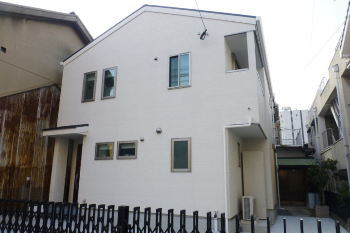 北九州市門司区M様「吹き抜けのリビングで飲む一杯は最高です」