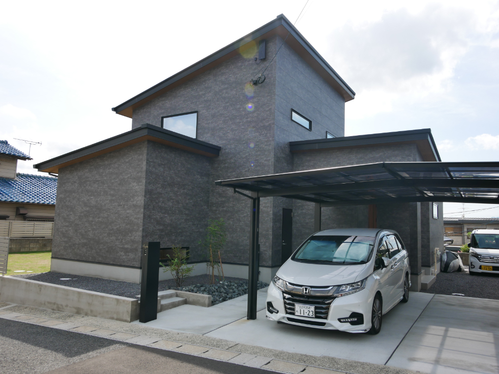 遠賀郡「”長期優良住宅” ”全館空調”をキーワードに住宅メーカーを探し、出会ったのがイーホームさんでした。」