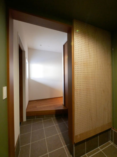 北九州市小倉南区「築48年断熱性能向上リノベ～家事動線が整うカフェ併設住宅～」