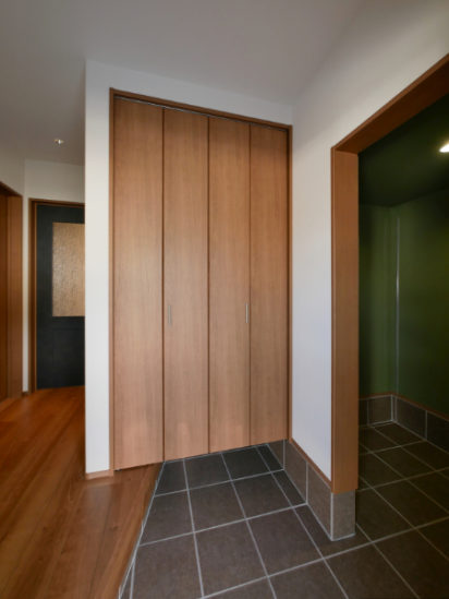 北九州市小倉南区「築48年断熱性能向上リノベ～家事動線が整うカフェ併設住宅～」