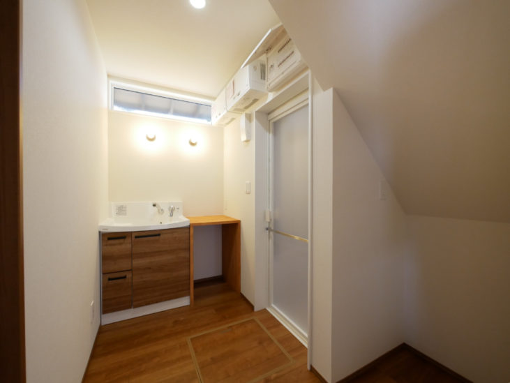 北九州市小倉南区「築48年断熱性能向上リノベ～家事動線が整うカフェ併設住宅～」